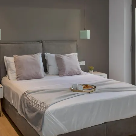 Crystal Sun Luxury Giofirakia