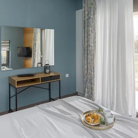 Crystal Sun Luxury Villa Giofirakia