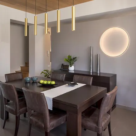 Crystal Sun Luxury Giofirakia