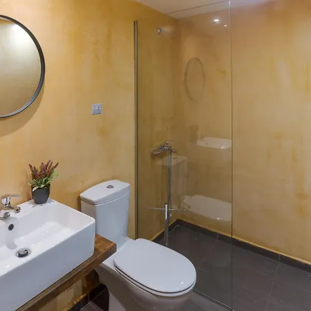 Crystal Sun Luxury Vila *