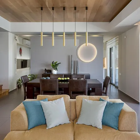 Vila Crystal Sun Luxury *
